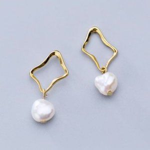 925 Sterling Silver Artisan Pearl Earrings